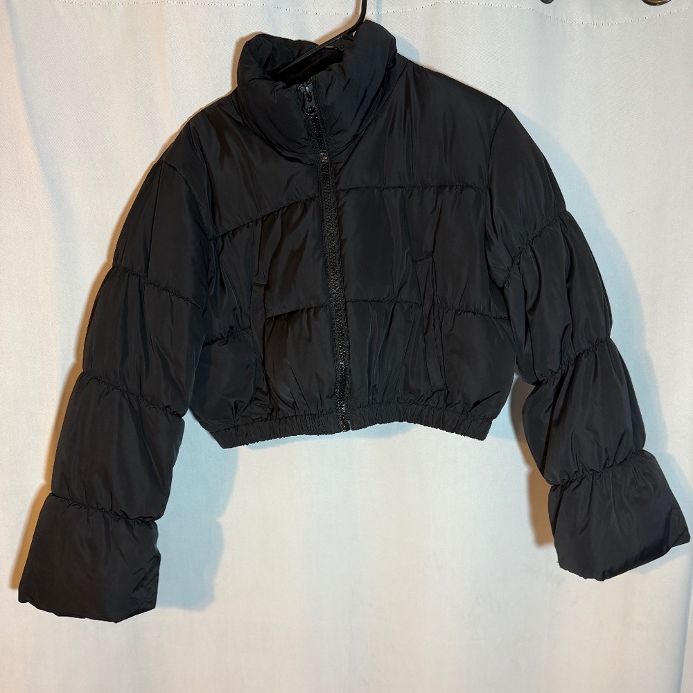 H&M cropped puffer jacket